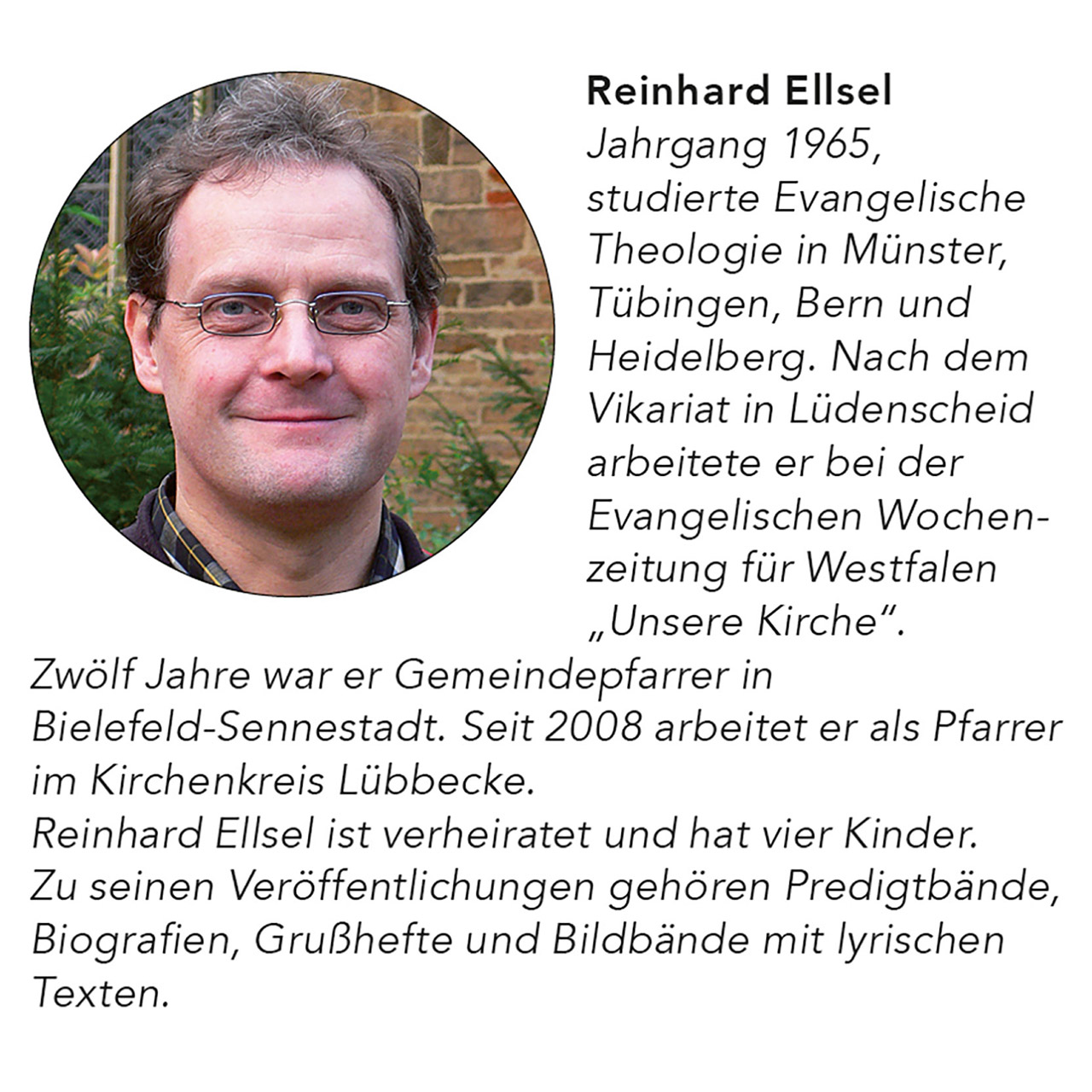 Grußheft - Kostbar ist das neue Jahr - Tasse Korb Bücher Blumenstrauß