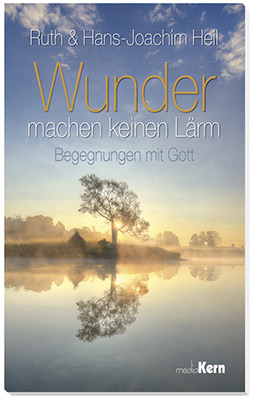 Wunder machen keinen Lärm Buch - Wunder machen keinen Lärm - See Baum Nebel Spiegelung
