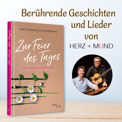 Buchcover mit Titel Zur Feier des Tages von Martin Buchholz & Timo Böcking, umgeben von Noten und Blumen.