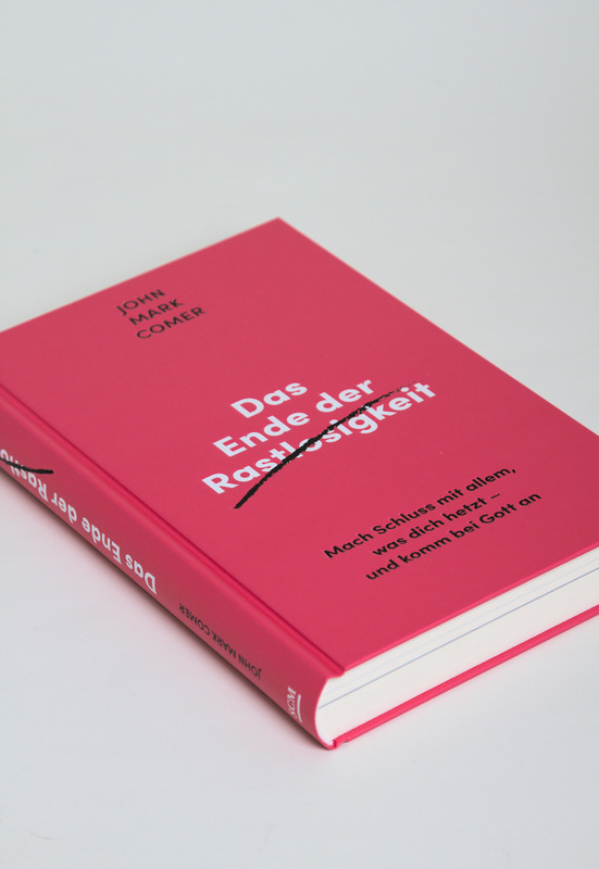 Buch - Das Ende der Rastlosigkeit - Buch Scharlachrot