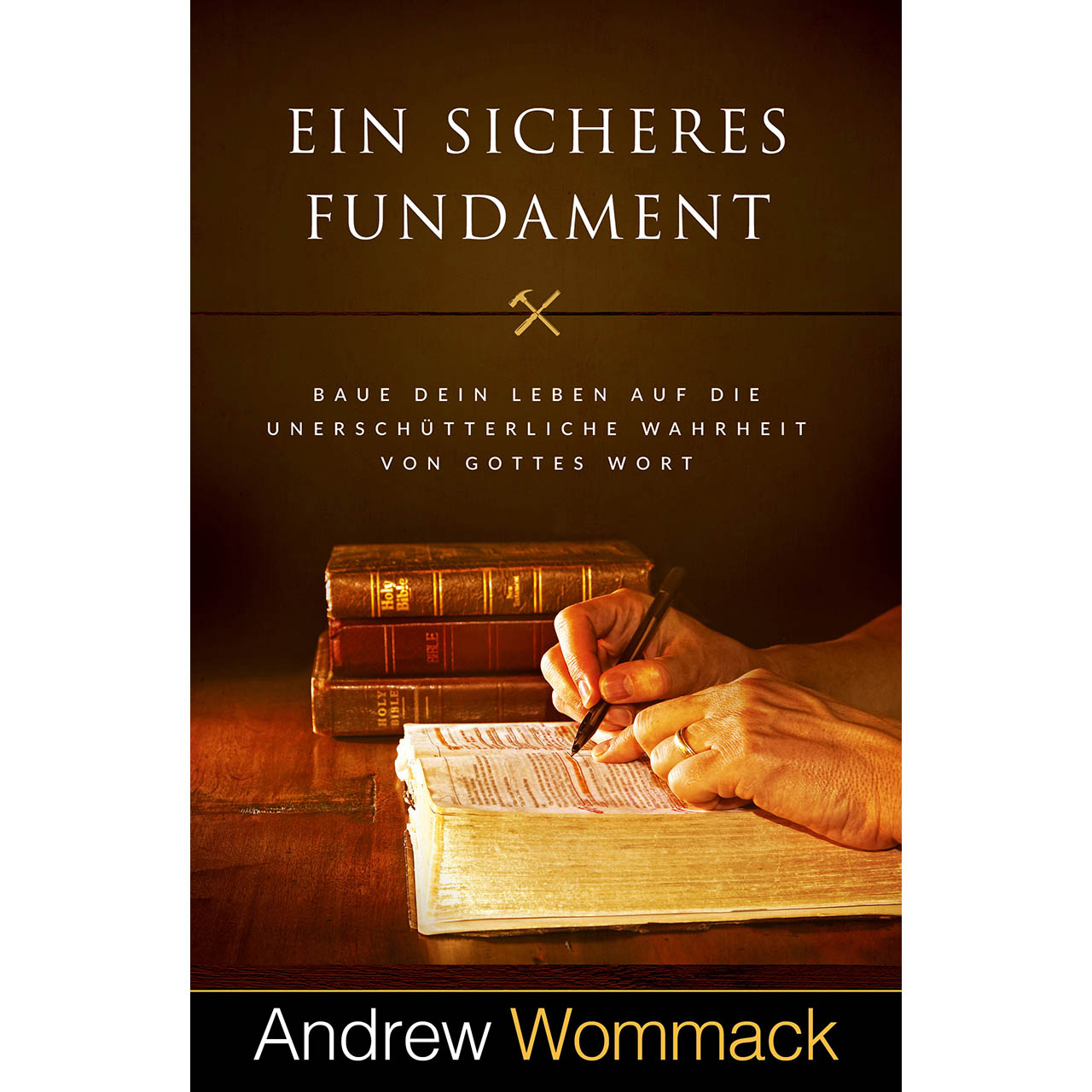 Buch - Ein sicheres Fundament - Bücher Stift Hände