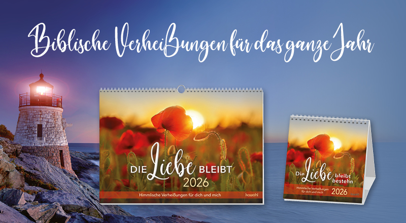 Banner mit einem Leuchtturm und Kalendern für 2026, betitelt „Die Liebe bleibt“, mit biblischen Verheißungen.